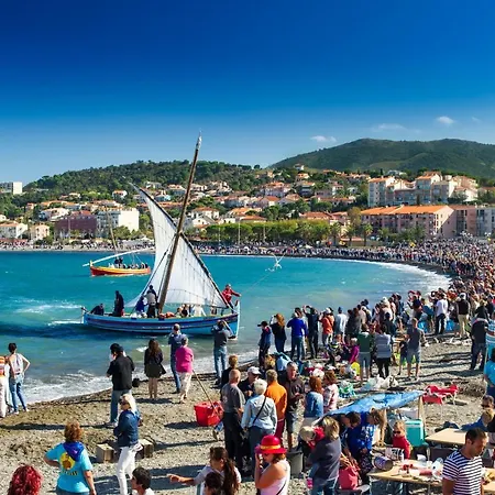 Camille بانيول سور مير