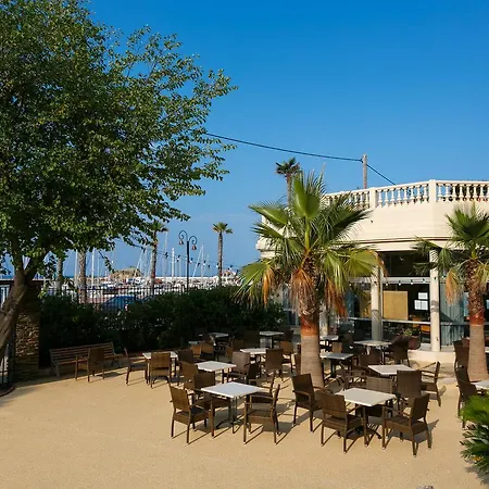 Camille منتجع بانيول سور مير